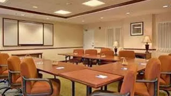 BAYMONT INN & SUITES GRAND RAP | Michigan - Grand Rapids (ve civarı) - Byron Center