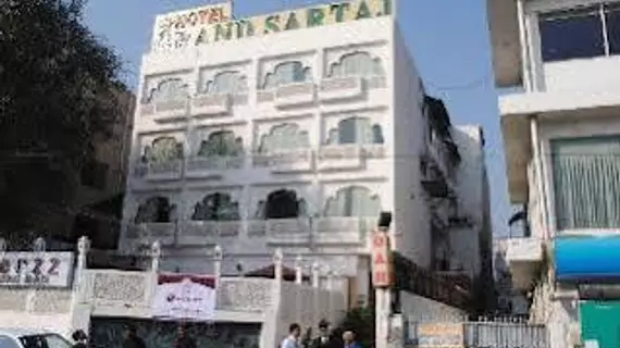 Hotel Grand Sartaj | Batı Delhi - Ulusal Eyalet Başkenti Delhi - Delhi (ve civarı) - Yeni Delhi - Hauz Khas