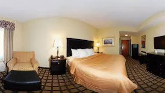 Quality Inn & Suites Montgomery | Alabama - Montgomery (ve civarı) - Montgomery