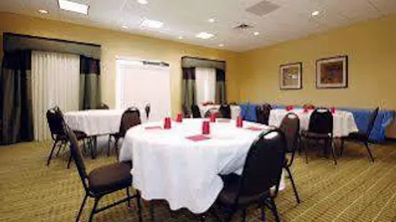 Comfort Inn & Suites Montgomery | Alabama - Montgomery (ve civarı) - Montgomery