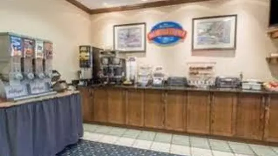 Baymont Inn and Suites Waterford/Burlington | Wisconsin - Milwaukee (ve civarı) - Waterford