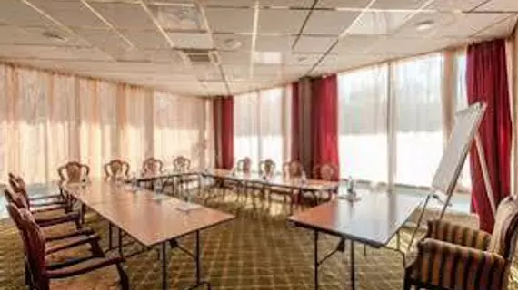 UralHotel | Sverdlovsk Federal Bölgesi - Yekaterinburg (ve civarı) - Yekaterinburg