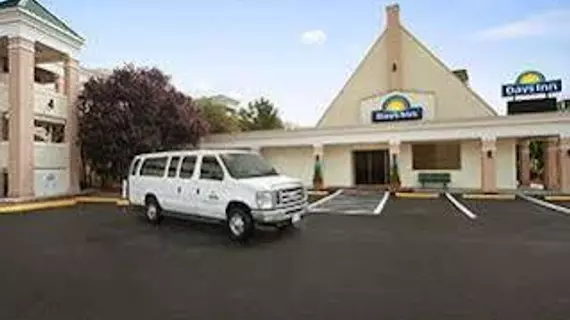 Days Inn Alexandria | Virginia - İskenderiye