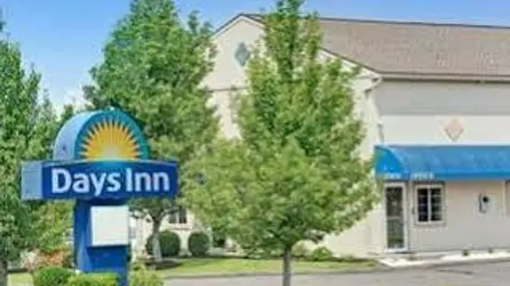 Days Inn Bethel - Danbury | Connecticut - Danbury (ve civarı) - Bethel