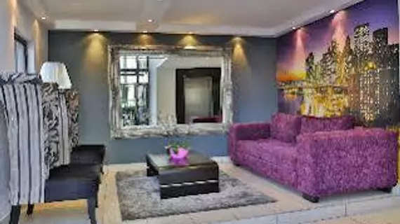 Westpoint Furnished Apartments | Gauteng - City of Tshwane - Johannesburg (ve civarı) - Sandton