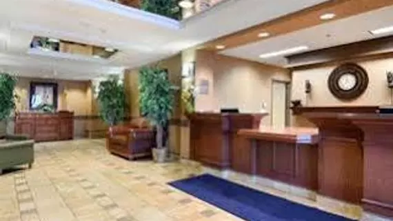 Days Inn and Suites Strathmore | Alberta - Calgary (ve civarı) - Strathmore