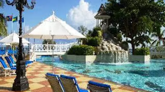 Jewel Dunn's River Beach Resort & Spa, Ocho Rios,Curio Collection by Hilton | Saint Ann - Ocho Rios (ve civarı) - Ocho Rios