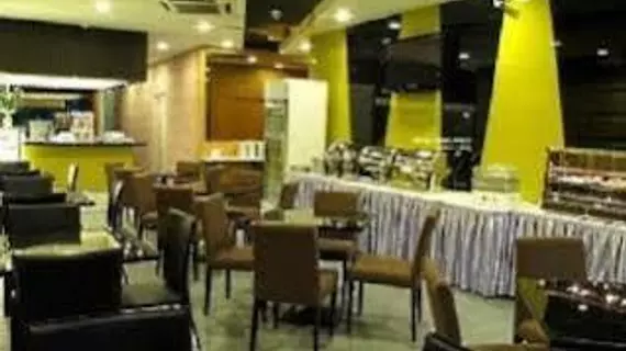 Eight Days Boutique Hotel (Permas Jaya) | Johor - Johor Bahru (ve civarı) - Masai - Bandar Baru Permas Jaya