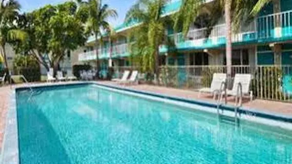 Days Inn Fort Pierce Midtown | Florida - Vero Beach (ve civarı) - Fort Pierce