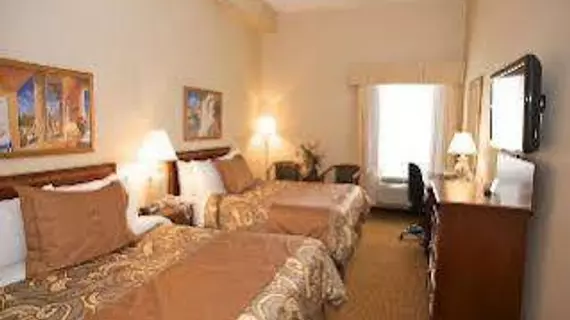 Monte Carlo Inn Brampton | Ontario - Toronto (ve civarı) - Brampton - Airport Road Ticaret Bölgesi