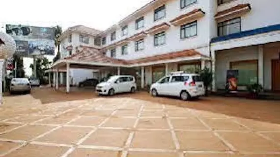 Golf View Hotel & Suites | Kerala - Ernakulam Bölgesi - Koşin (ve civarı) - Alwaye