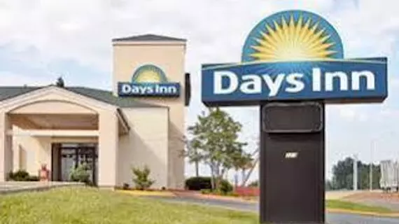 Days Inn Salisbury | Kuzey Karolayna - Lexington - Salisbury (ve civarı) - Salisbury