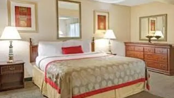 Ramada Overland Park | Kansas - Kansas City (ve civarı) - Mission