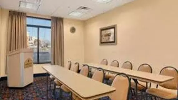 Wingate by Wyndham - Mt. Laurel/Philadelphia Area | New Jersey - Washington Township - Mount Laurel (ve civarı) - Mount Laurel