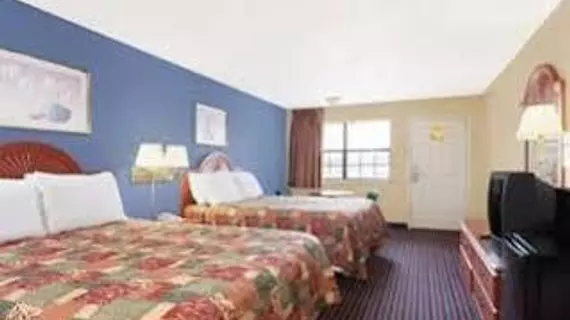 Days Inn West Trinity Lane | Tennessee - Nashville-Davidson - Nashville (ve civarı) - Nashville