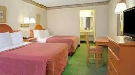 Days Inn Alexandria South | Virginia - İskenderiye - Huntington