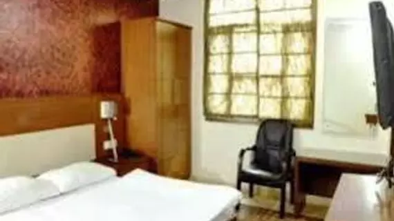 Hotel Om International | Batı Delhi - Ulusal Eyalet Başkenti Delhi - Delhi (ve civarı) - Yeni Delhi - Paharganj