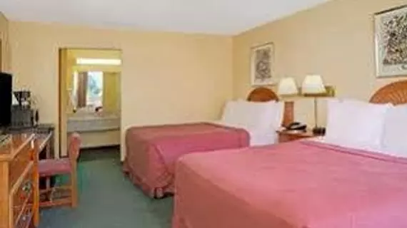 Days Inn Alexandria South | Virginia - İskenderiye - Huntington