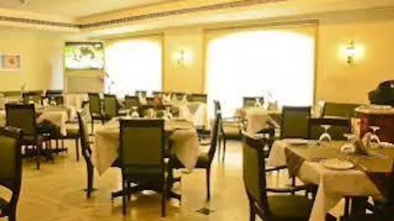 Golf View Hotel & Suites | Kerala - Ernakulam Bölgesi - Koşin (ve civarı) - Alwaye