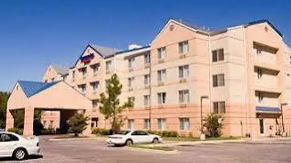 Fairfield Inn & Suites Memphis I-240 & Perkins | Tennessee - Memphis (ve civarı) - Memphis