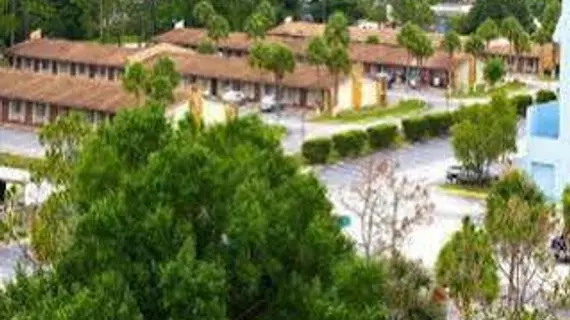 Knights Inn Maingate | Florida - Orlando (ve civarı) - Disney's Maingate West