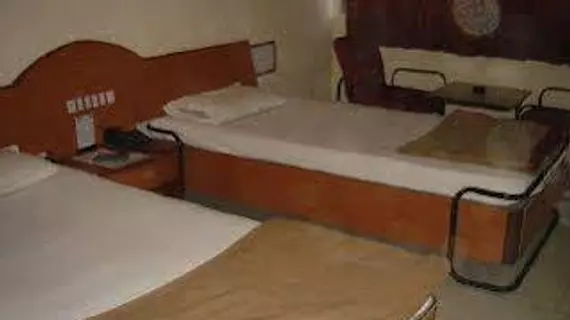 Savshanti Towers Hotel | Gujarat - Vadodara