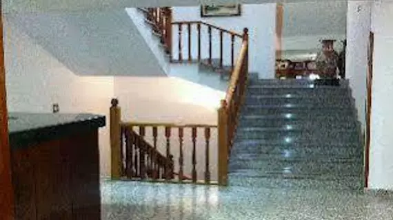 Hotel Praderón | Madrid Özerk Topluluğu - Madrid (ve civarı) - San Sebastian de los Reyes