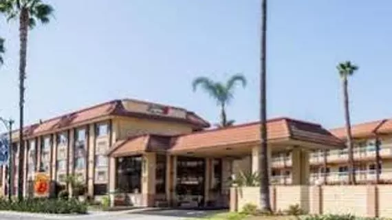 Super 8 Anaheim Disneyland Drive | Kaliforniya - Orange County - Anaheim - Anaheim Resort