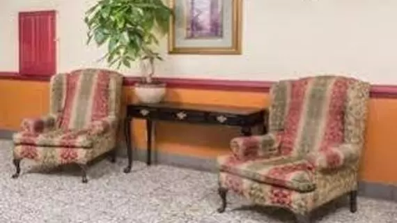 Days Inn and Suites Norcross | Georgia - Atlanta (ve civarı) - Peachtree Corners