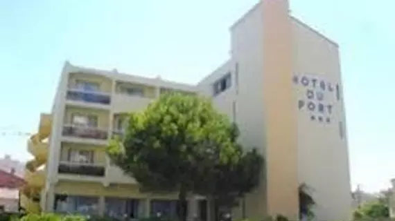 Hotel du Port | Occitanie - Pyrenees-Orientales (Doğu Pireneler) - Canet-en-Roussillon - Canet-Plage