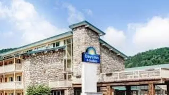 Days Inn & Suites Downtown Gatlinburg Parkway | Tennessee - Gatlinburg - Pigeon Forge (ve civarı) - Gatlinburg