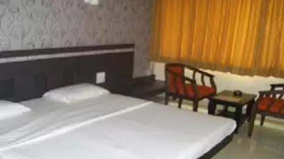 Savshanti Towers Hotel | Gujarat - Vadodara