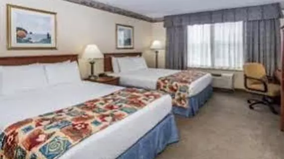 Baymont Inn and Suites Waterford/Burlington | Wisconsin - Milwaukee (ve civarı) - Waterford