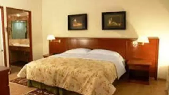 Hotel Marcella | Michoacan - Morelia (ve civarı) - Morelia - Tarihi Kent Merkezi