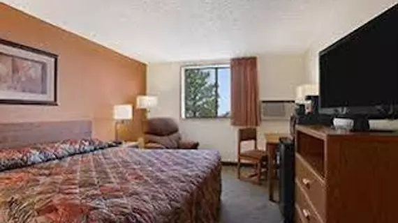 Super 8 Cheyenne WY | Wyoming - Cheyenne (ve civarı) - Cheyenne