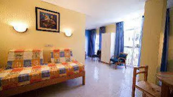 Formentera 1 Apartamentos | Balearic Adaları - İbiza Adası - Sant Antoni de Portmany