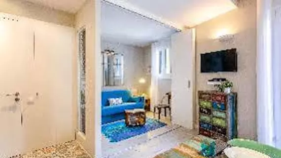 Homearound Vintage Suites | Katalonya - Barselona (ve civarı) - Sant Marti - El Parc i la Llacuna del Poblenou