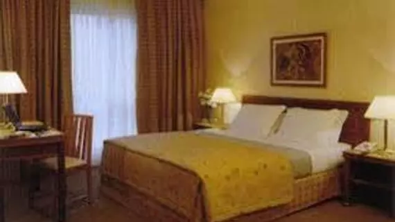 Hotel Embaixador | South Region - Rio Grande Do Sul (eyalet) - Porto Alegre (ve civarı) - Porto Alegre - Tarihi Şehir Merkezi