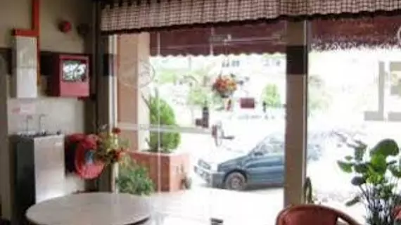 Rose Cottage Hotel Taman Perling | Johor - Johor Bahru (ve civarı) - Johor Bahru - Taman Perling