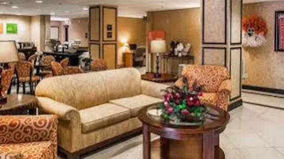 Quality Inn & Suites Montgomery | Alabama - Montgomery (ve civarı) - Montgomery