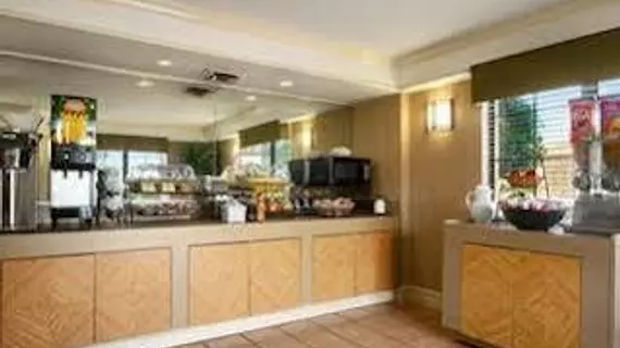 Baymont Inn & Suites Marietta/Atlanta North | Georgia - Atlanta (ve civarı) - Marietta