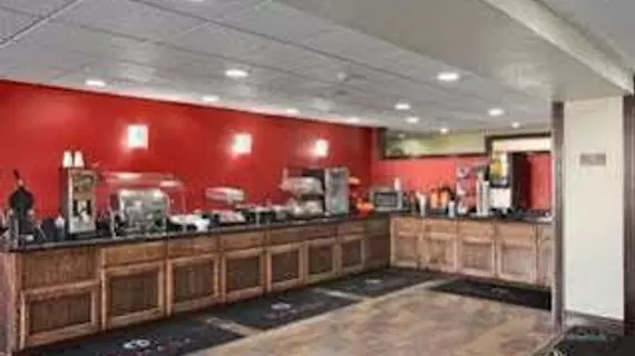 Ramada Inn Tulsa | Oklahoma - Tulsa (ve civarı) - Tulsa