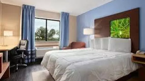 Super 8 Motel - Louisville/Airport | Kentucky - Louisville (ve civarı) - Louisville