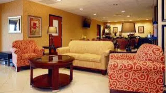 Comfort Inn & Suites Montgomery | Alabama - Montgomery (ve civarı) - Montgomery