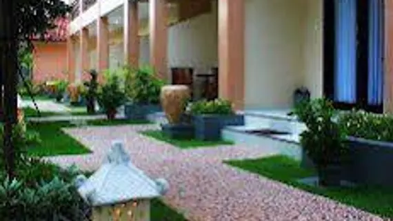 Puri Nusantara Hotel | Bali - Kuta - Tuban