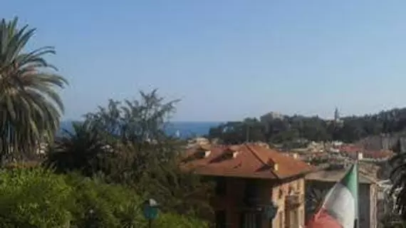 Hotel La Vela-Castello Il Rifugio | Liguria - Cenova (il) - Santa Margherita Ligure