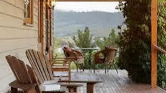 Ambience on Huon Bed and Breakfast | Tazmanya - Wattle Grove