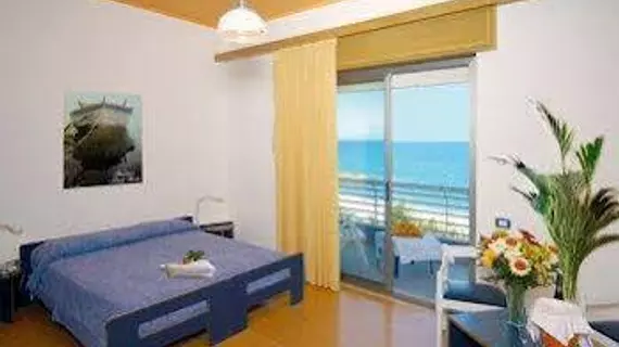 Capo Nettuno Hotel | Sicilya - Messina (vilayet) - Capo d'Orlando