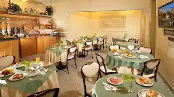 Hotel Dorica | Lazio - Roma (ve civarı) - Roma Kent Merkezi - Monti