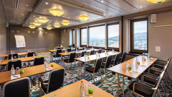 Swissotel Zurich | Zürih Kantonu - Zürih (ve civarı) - Oerlikon